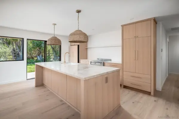 16902 Via De Santa Fe #Unit 7, Rancho Santa Fe, CA 92067