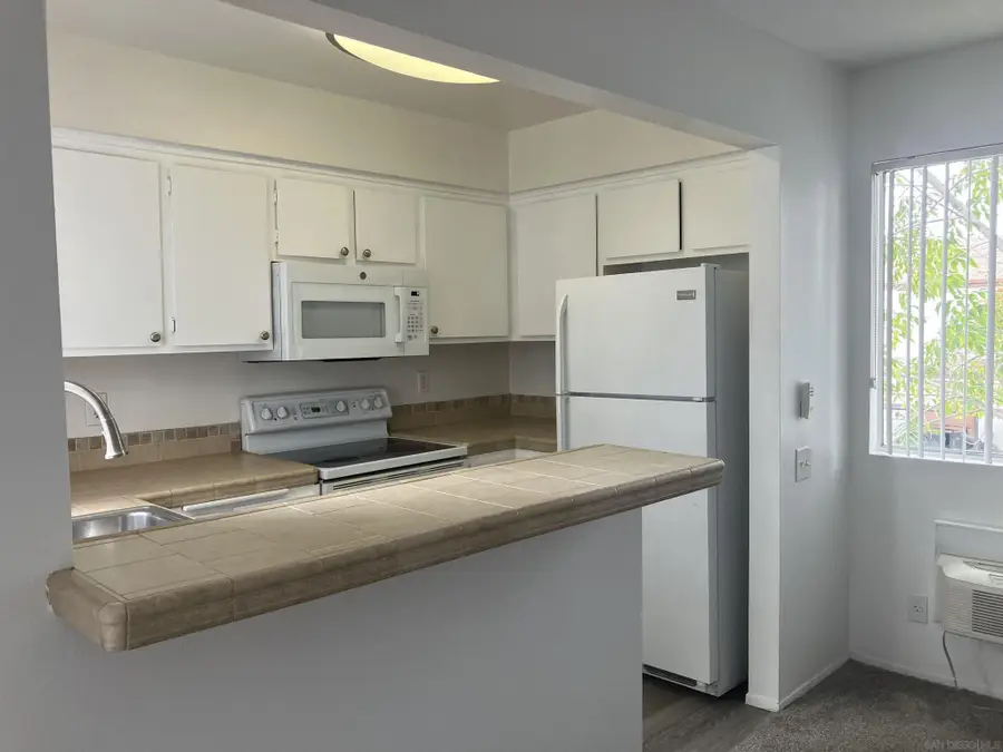 1361 Caminito Gabaldon #D, San Diego, CA 92108 - #3