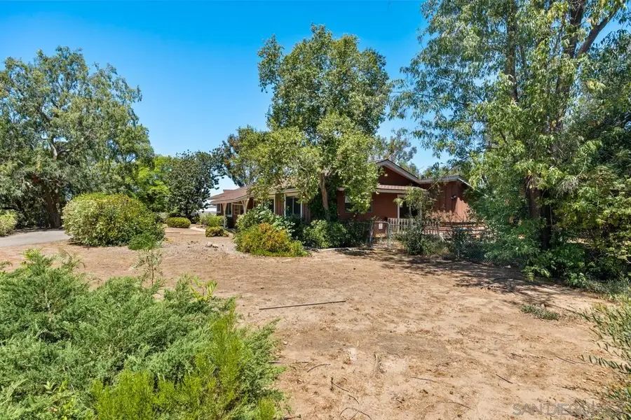 2004 Shire, El Cajon, CA 92019 - #2