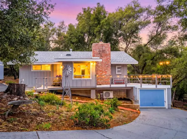 3076 Pera Alta Dr, Julian, CA 92036