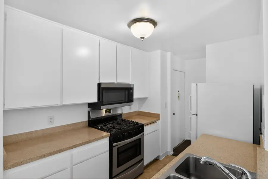 1621 S Hotel Circle #E215, San Diego, CA 92108 - #3