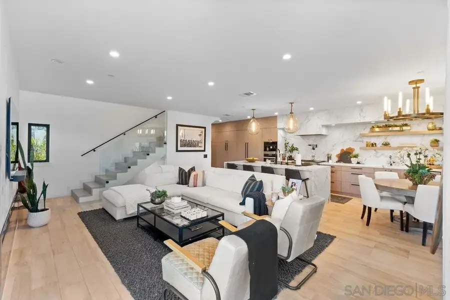3301 Lincoln, Carlsbad, CA 92008 - #2