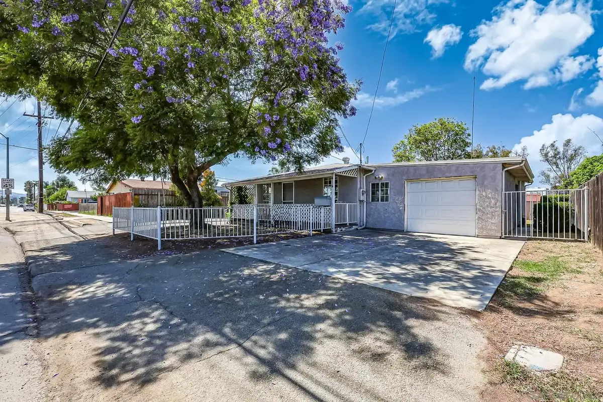 414 E Lincoln Ave, Escondido, CA 92026 - #1