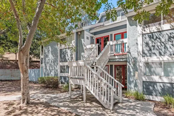 1564 Tanglewood Ln #15, Escondido, CA 92029