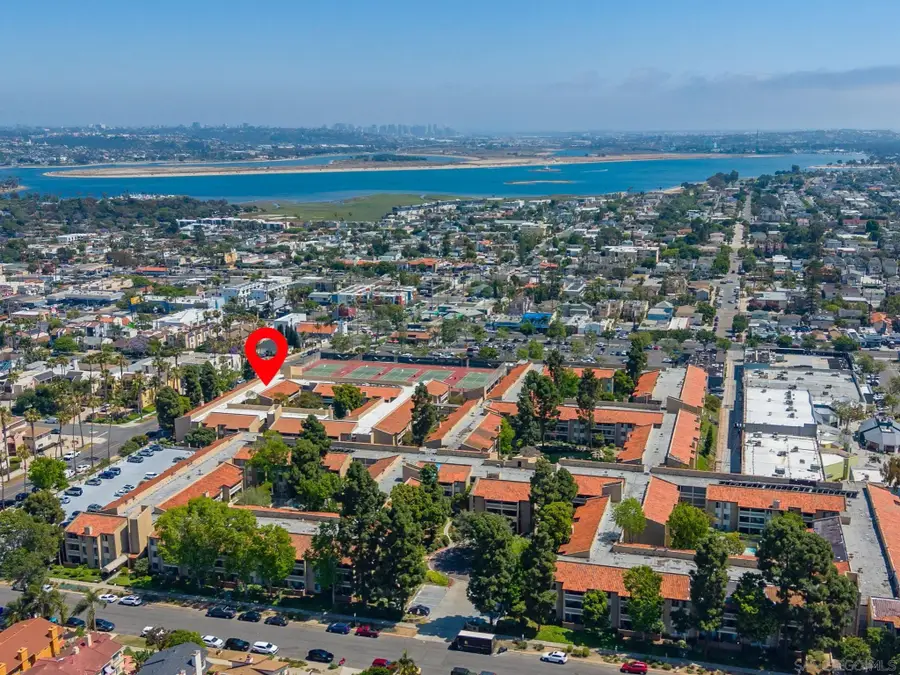 4600 Lamont #212, San Diego, CA 92109 - #3