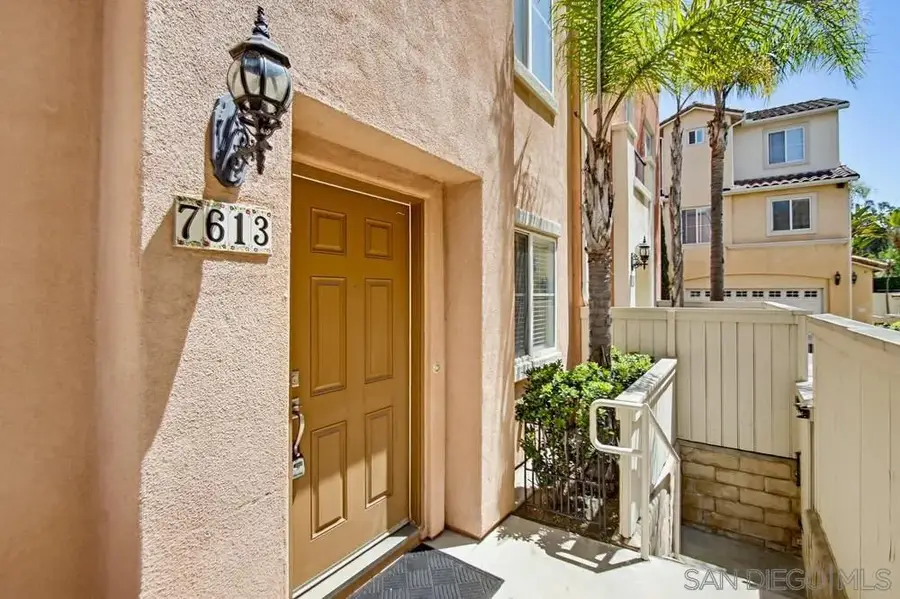 7613 Family Circle, San Diego, CA 92111 - #2