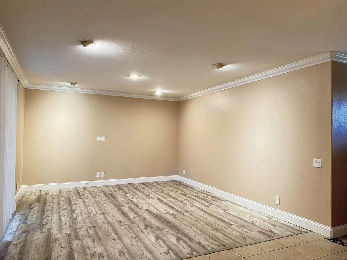 8520 Via Mallorca #J, La Jolla, CA 92037 - #1