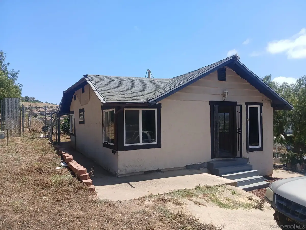 2530 Cherimoya, Vista, CA 92084 - #1