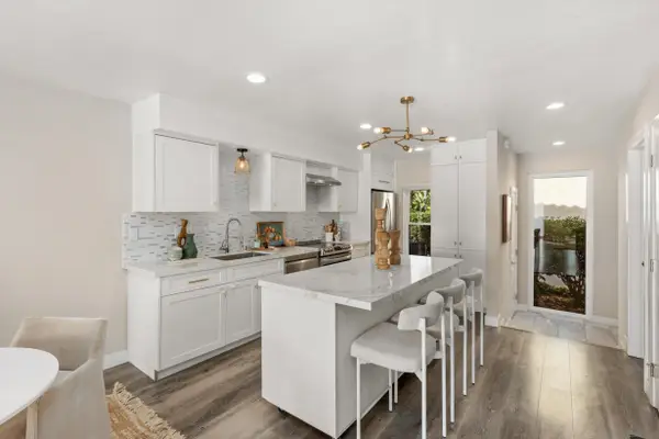 1913 Alga Rd #A, Carlsbad, CA 92009