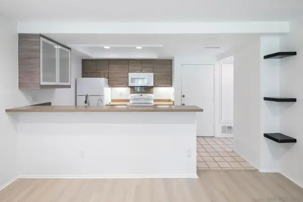 10737 San Diego Mission Rd #106, San Diego, CA 92108