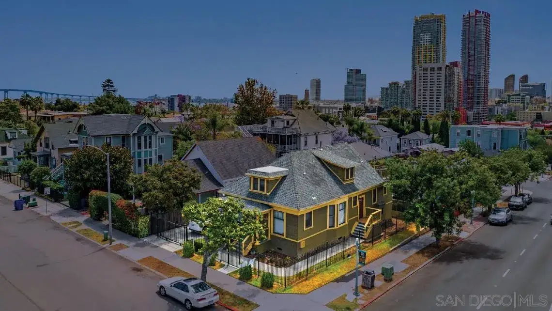 572 21st Street, San Diego, CA 92102 - #1