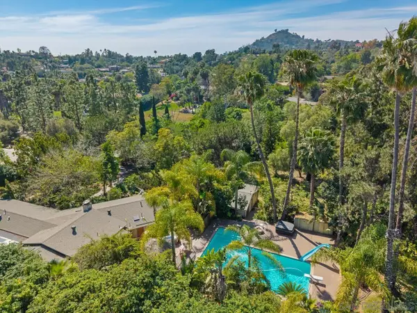 10880 Hess Drive, La Mesa, CA 91941