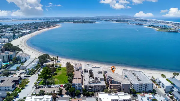 1221 Parker Pl #Unit 6, San Diego, CA 92109