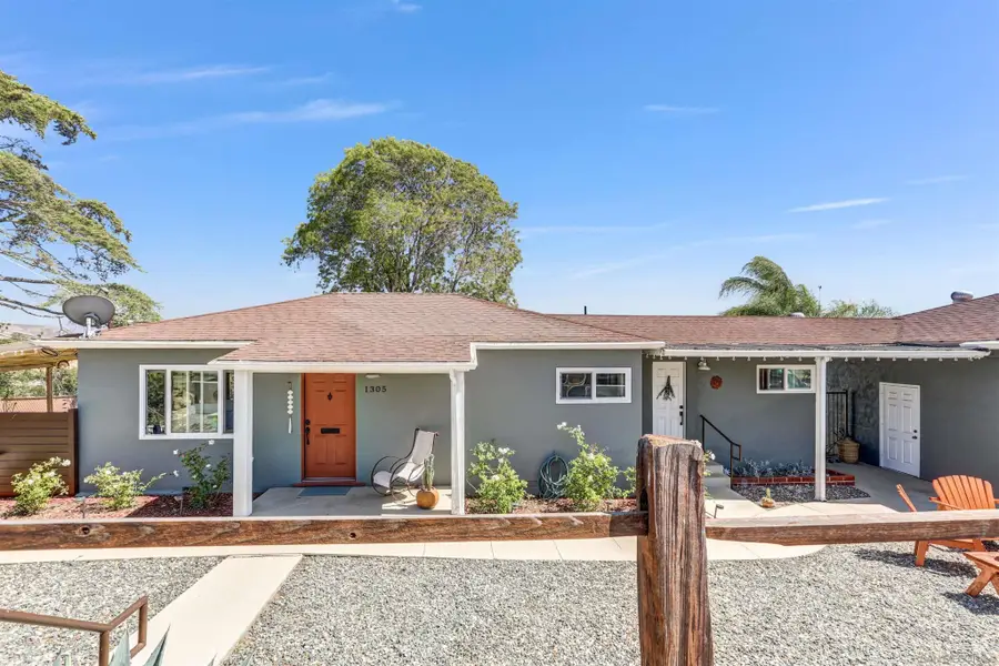 1305 Bakersfield, Lemon Grove, CA 91945 - #3