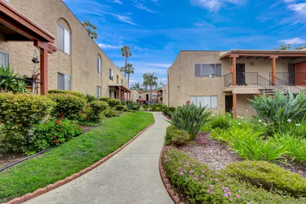 8694 Lemon Ave, La Mesa, CA 91941