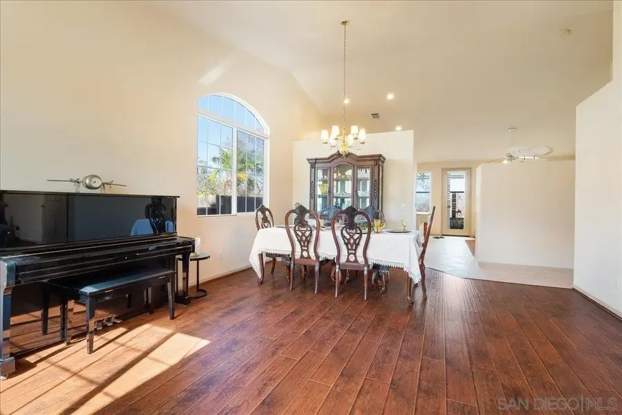 1992 Ridge Way Glen, Escondido, CA 92029 - #3
