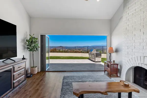 16396 Avenida Suavidad, San Diego, CA 92128