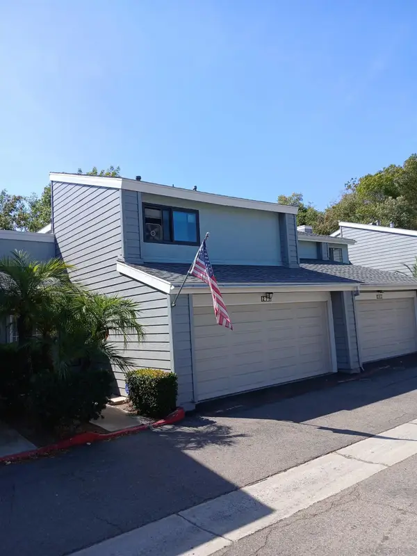 279 Durian St., Vista, CA 92083