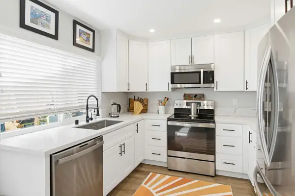 10513 Kerrigan Ct, Santee, CA 92071