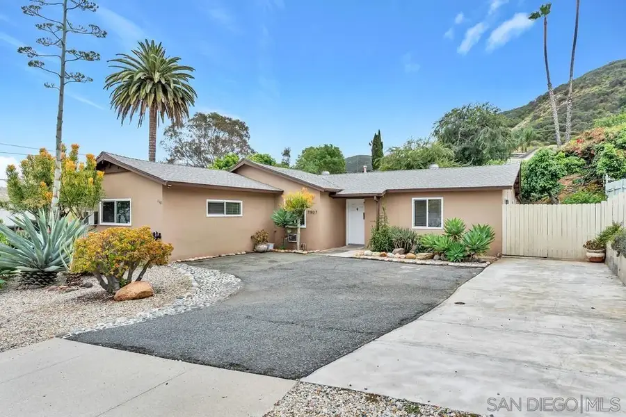 7907 Poplin Dr, Santee, CA 92071 - #2