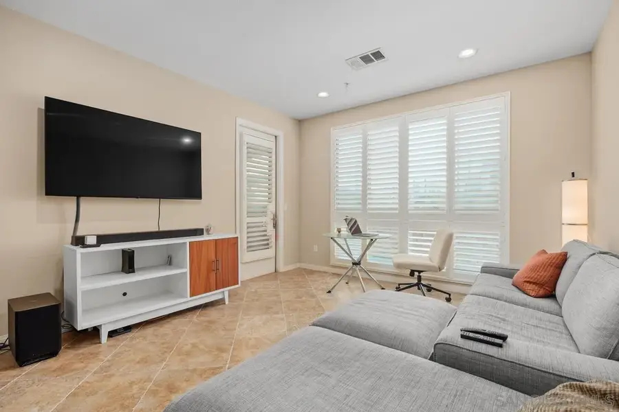 3887 Pell Place #131, San Diego, CA 92130 - #3