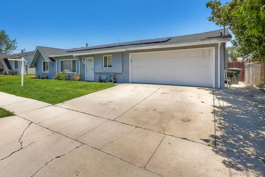723 Osage St, Spring Valley, CA 91977 - #2