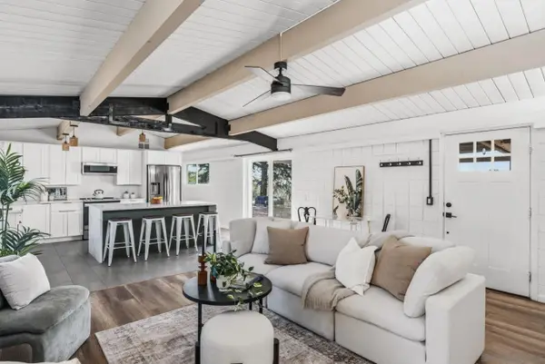 30562 Rolling Hills Dr., Valley Center, CA 92082