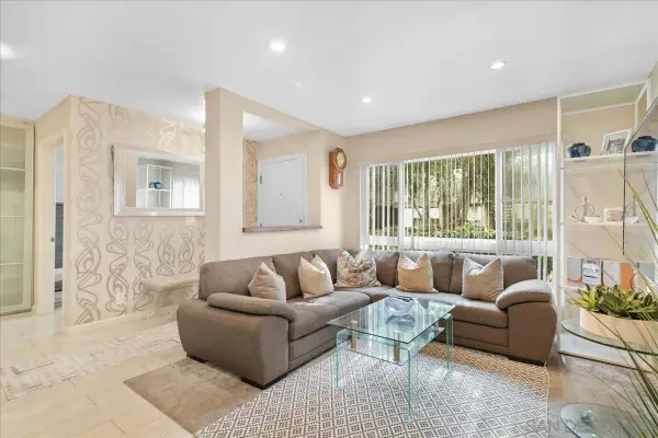 13754 Mango Dr #123, Del Mar, CA 92014