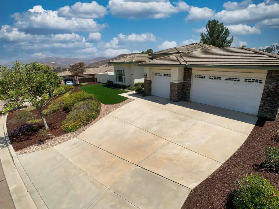 8836 Diamondback Dr, Santee, CA 92071 - #2