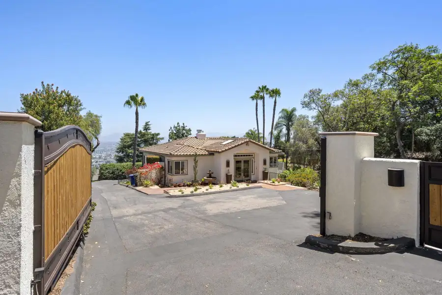 10020 Fuerte Drive, La Mesa, CA 91941 - #3