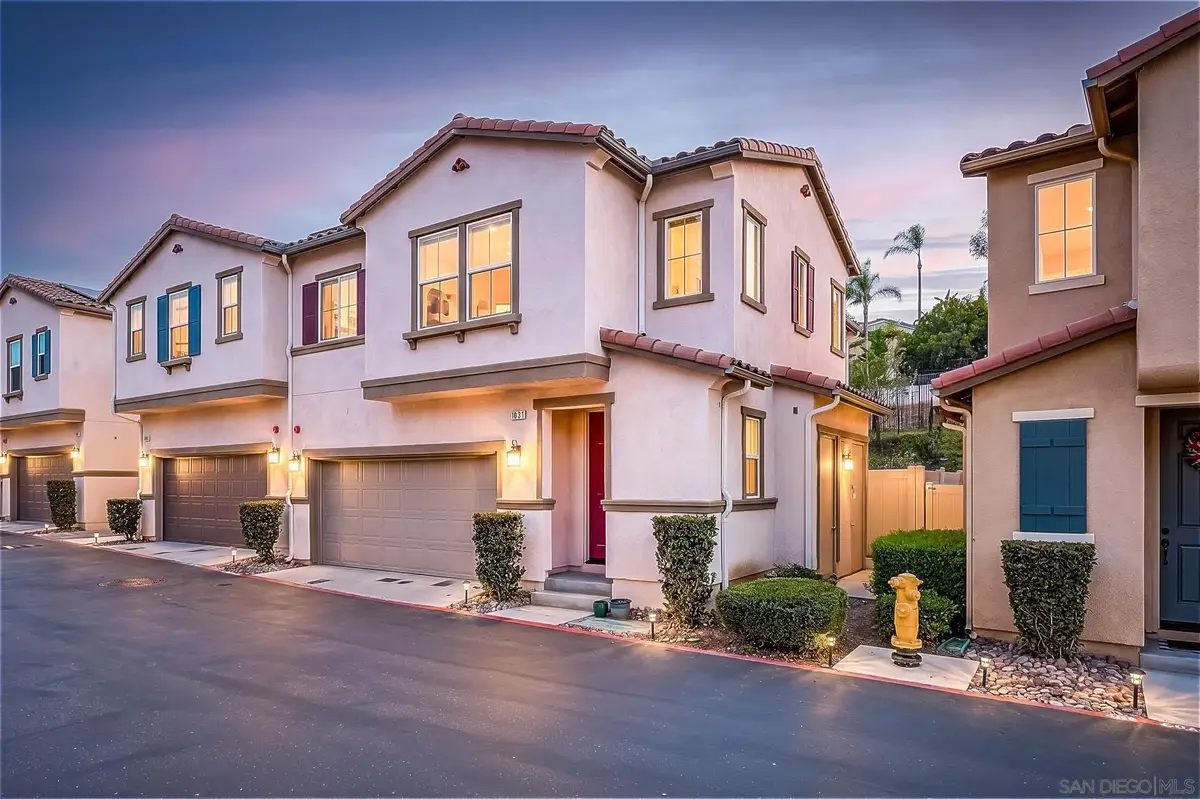 1357 Palo Verde Way, Vista, CA 92083 - #1