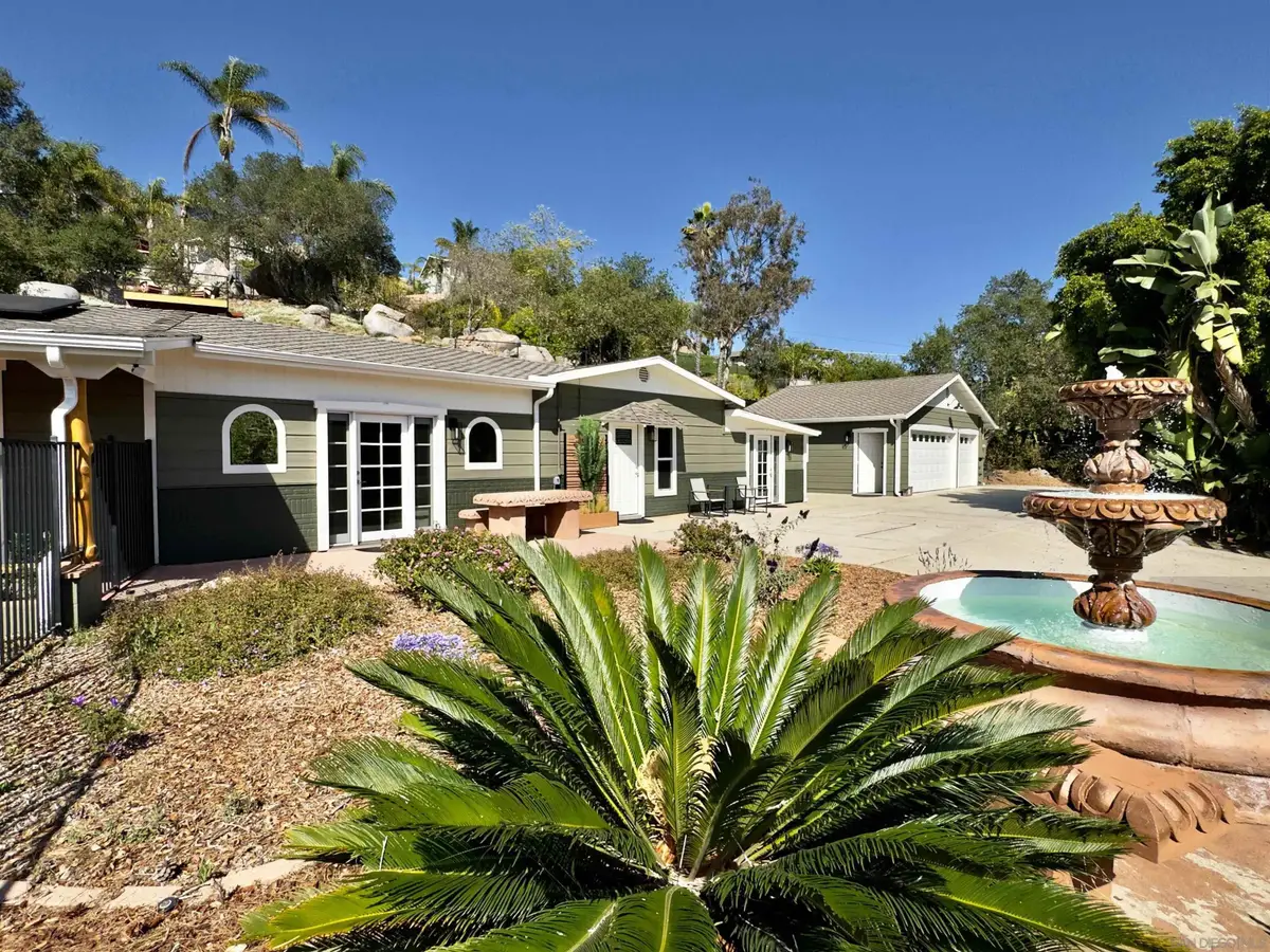 1418 York Dr, Vista, CA 92084 - #1