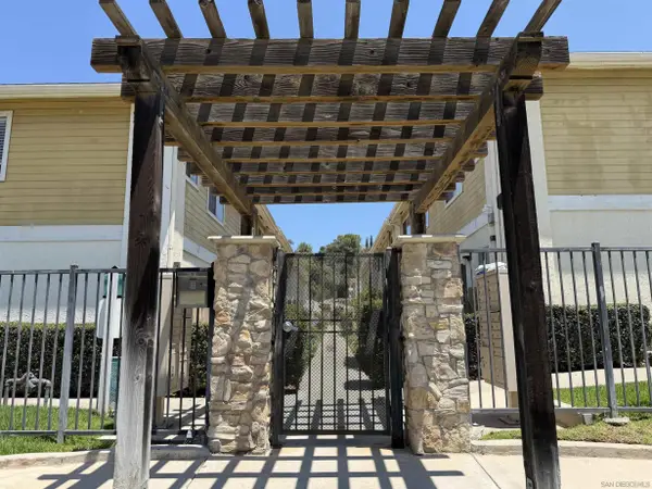 9220 Kenwood #F, Spring Valley, CA 91977