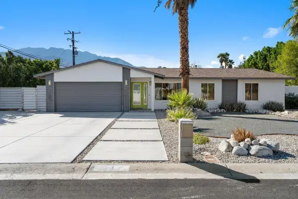 2631 N Chuperosa, Palm Springs, CA 92262