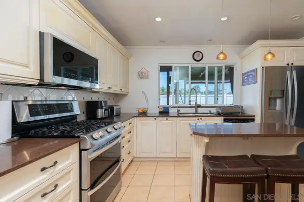 6248 Spruce Lake, San Diego, CA 92119