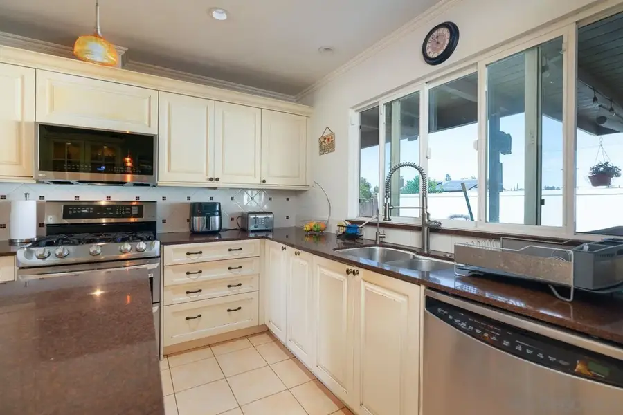 6248 Spruce Lake, San Diego, CA 92119 - #2