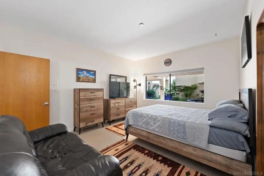 12132 Royal Birkdale Row #104E, San Diego, CA 92128 - #3