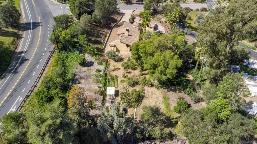 1315 Macadamia Drive, Fallbrook, CA 92028 - #3