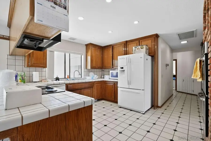 410 Hacienda, Palmdale, CA 93551 - #3