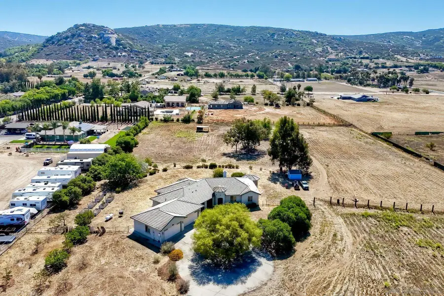 1335 Magnolia Avenue, Ramona, CA 92065 - #2