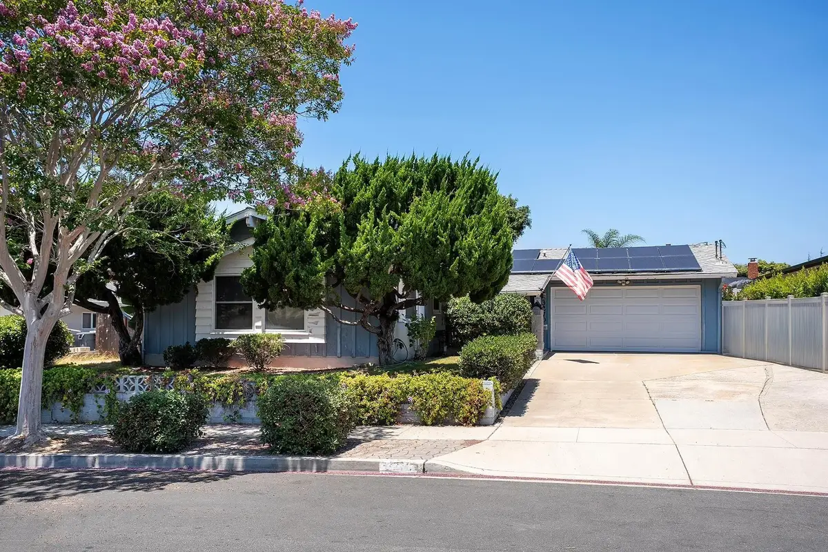 3270 Innuit Ave, San Diego, CA 92117 - #1