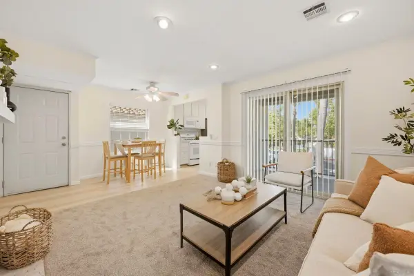 10367 Azuaga St #162, San Diego, CA 92129