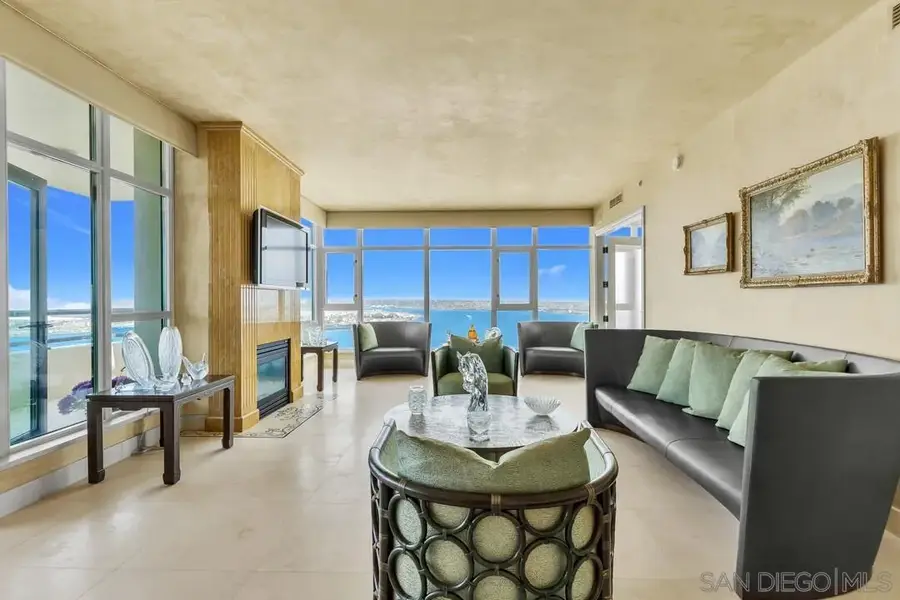 1199 Pacific #3703, San Diego, CA 92101 - #3