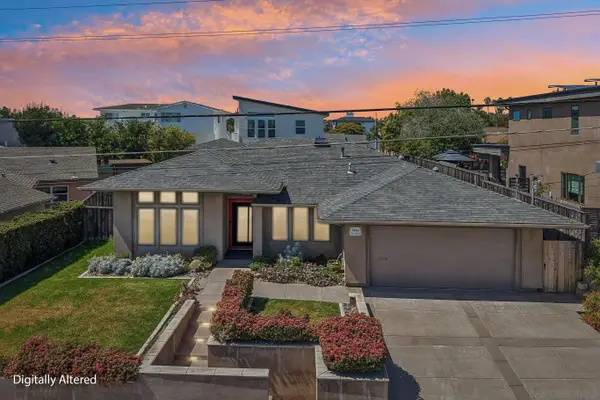 3816 Zoe St., San Diego, CA 92117