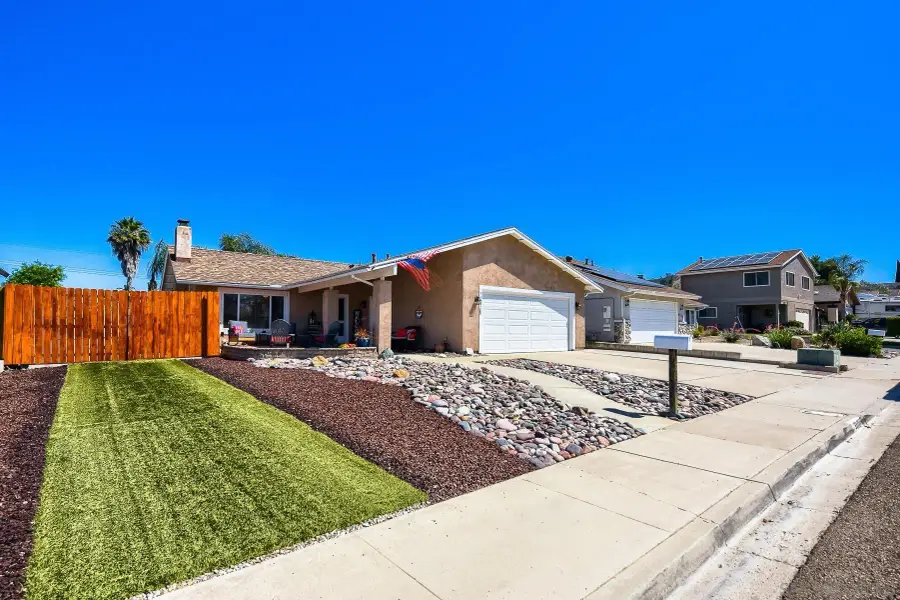 9322 Lake Country Drive, Santee, CA 92071 - #2