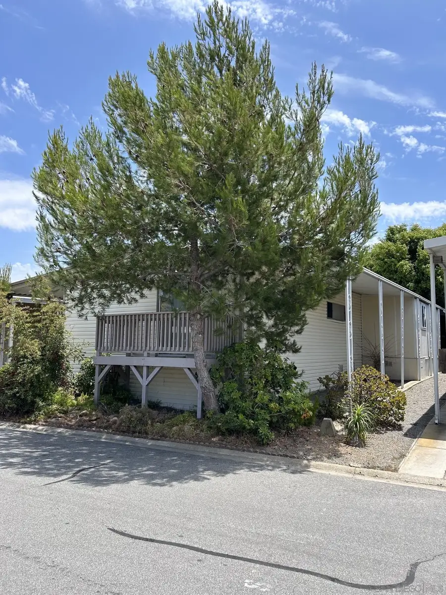 2750 Wheatstone #26, San Diego, CA 92111 - #2