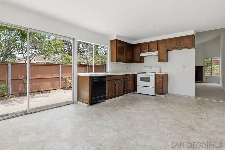 10769 Esmeraldas, San Diego, CA 92124 - #2