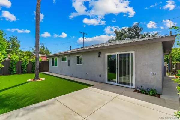 227-229 W 10th Ave, Escondido, CA 92025