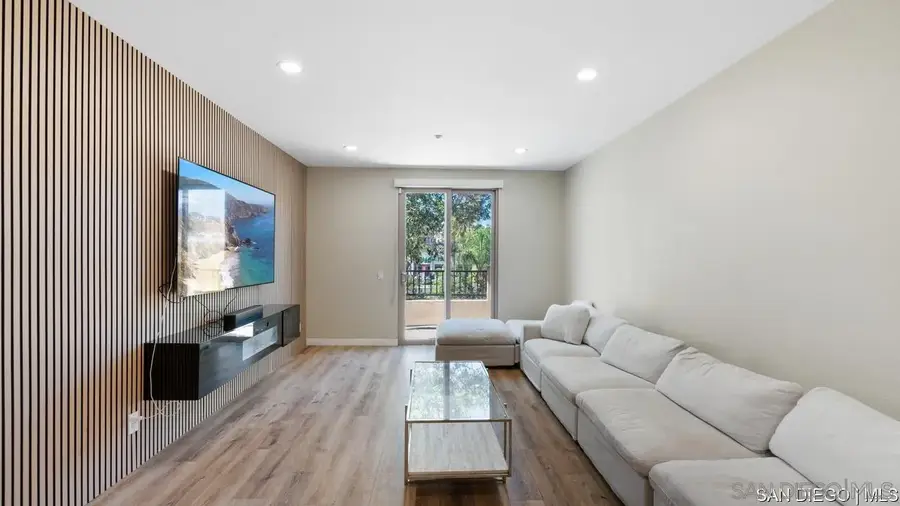 8301 Rio San Diego Dr #7, San Diego, CA 92108 - #3