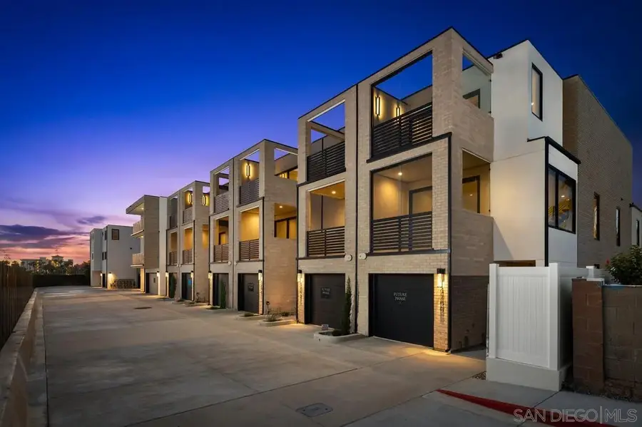 4204 Tonopah St, San Diego, CA 92110 - #2